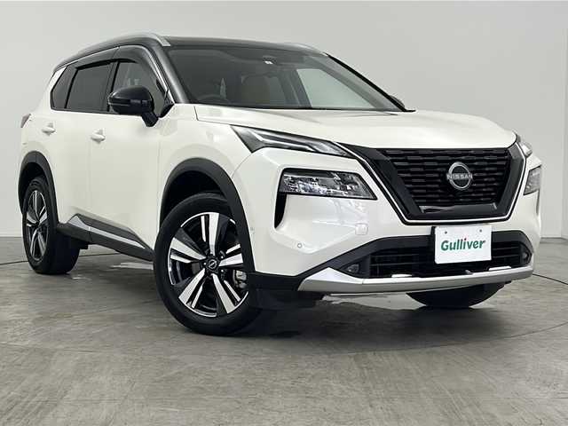 日産 エクストレイル G e－4ORCE 三重県 2023(令5)年 3.3万km ブリリアントホワイトパール/スーパーブラック 2トーン 禁煙車　/純正ナビ　/全方位カメラ　/プロパイロット　/サンルーフ　/BOSEサウンド/パワーバックドア　/フルセグＴＶ　/全席シートヒーター　/ハンドルヒーター　/フルレザー　/デジタルインナーミラー　/ＢＳＭ　/ルーフレール　/４ＷＤ　/ＨＵＤ