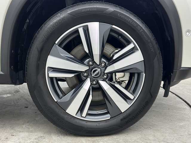 日産 エクストレイル G e－4ORCE 三重県 2023(令5)年 3.3万km ブリリアントホワイトパール/スーパーブラック 2トーン 禁煙車　/純正ナビ　/全方位カメラ　/プロパイロット　/サンルーフ　/BOSEサウンド/パワーバックドア　/フルセグＴＶ　/全席シートヒーター　/ハンドルヒーター　/フルレザー　/デジタルインナーミラー　/ＢＳＭ　/ルーフレール　/４ＷＤ　/ＨＵＤ