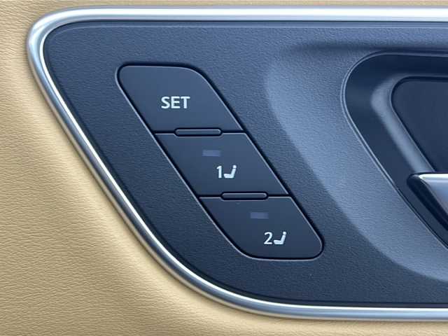 日産 エクストレイル G e－4ORCE 三重県 2023(令5)年 3.3万km ブリリアントホワイトパール/スーパーブラック 2トーン 禁煙車　/純正ナビ　/全方位カメラ　/プロパイロット　/サンルーフ　/BOSEサウンド/パワーバックドア　/フルセグＴＶ　/全席シートヒーター　/ハンドルヒーター　/フルレザー　/デジタルインナーミラー　/ＢＳＭ　/ルーフレール　/４ＷＤ　/ＨＵＤ