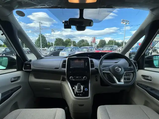 日産 セレナ e－パワー XV 栃木県 2019(平31)年 5万km パール 衝突被害軽減ブレーキ/社外SDナビ/フルセグTV/DVD/Bluetooth/USB/アラウンドビューモニター/ETC/前ドライブレコーダー/両側パワースライドドア/クルーズコントロール/プッシュスタート/ステアリングリモコン/LEDオートライト/純正15インチAW/アイドリングストップ/横滑り防止装置/保証書/取説