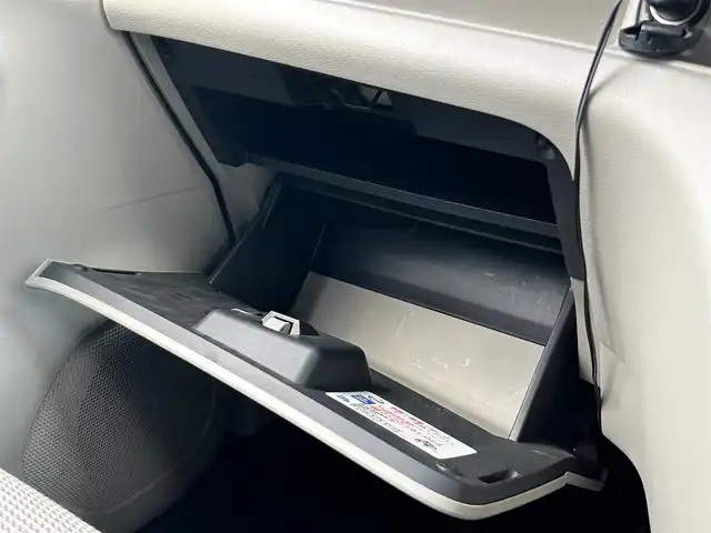 日産 セレナ e－パワー XV 栃木県 2019(平31)年 5万km パール 衝突被害軽減ブレーキ/社外SDナビ/フルセグTV/DVD/Bluetooth/USB/アラウンドビューモニター/ETC/前ドライブレコーダー/両側パワースライドドア/クルーズコントロール/プッシュスタート/ステアリングリモコン/LEDオートライト/純正15インチAW/アイドリングストップ/横滑り防止装置/保証書/取説