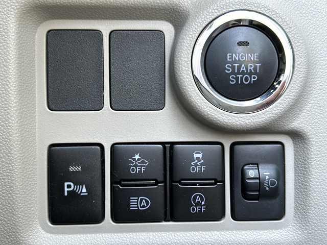トヨタ パッソ X　S 神奈川県 2020(令2)年 1.7万km パールホワイトⅢ ワンオーナー/純正ディーラーナビ(CD/SD/BT/ワンセグTV)/バックカメラ/プッシュスタート/衝突被害軽減ブレーキ/横滑り防止装置/オートハイビーム/アイドリングストップ/ビルトインETC/前後ドライブレコーダー/前後コーナーセンサー/純正フロアマット/純正ドアバイザー/ステアリングスイッチ/スペアキー×1/保証書/取扱説明書