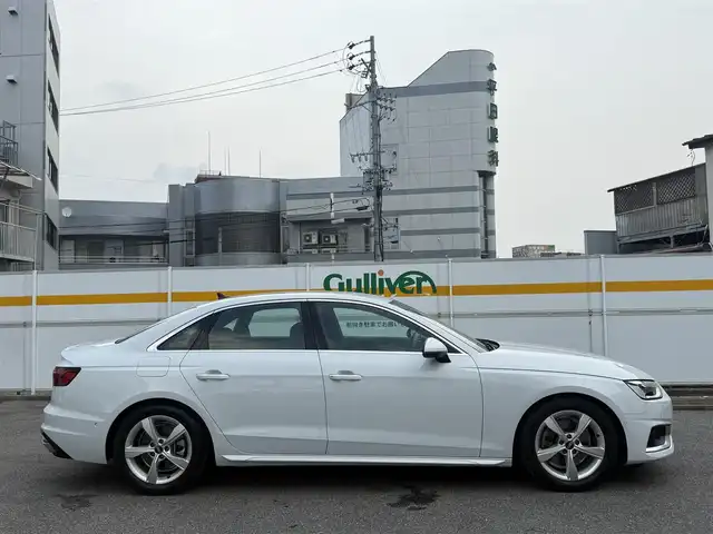 アウディ Ａ４ 35TDI アドバンスド 愛知県 2022(令4)年 2.1万km グレイシアホワイトメタリック /禁煙//正規ディーラー車//ディーラー記録簿//MMIナビ//AppleCarPlay/AndroidAuto//AM/FM/USB/BT//バーチャルコックピットプラス//全方位カメラ//純正17AW//アウディプレセンスシティ//アウディプレセンスリア//ACC//アウディアクティブレーンアシスト//アウディサイドアシスト//アウディパーキングシステム//トラフィックジャムアシスト//パーキングアシスト//ビルトインETC2.0//シートヒーター//パワーシート//革巻きステアリング//ステアリングスイッチ//パドルシフト//電動格納ウィンカーミラー//LEDオートライト//フォグランプ//アイドリングストップ//電動パーキング//横滑り防止//アンビエントライト//ISOFIX//純正ラバーマット//スマートキー//プッシュスタート//保証書//取扱説明書//スペアキー