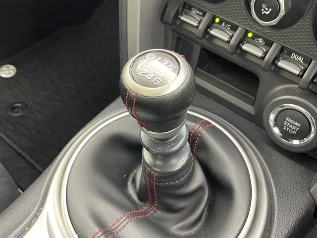 トヨタ ８６ GT 茨城県 2012(平24)年 3.6万km ダークグレーメタリック 純正ナビ/バックカメラ/フルセグ/純正17インチAW/スマートキー/プッシュスタート