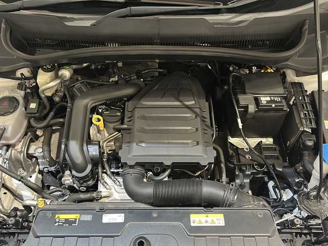 フォルクスワーゲン Ｔ－クロス TSI 1st 新潟県 2020(令2)年 2.5万km ピュアホワイト 純正ナビ/(CD/DVD/Bluetooth/USB/フルセグTV)/バックカメラ/ETC/ドライブレコーダー/オールインセーフティ/-アダプティブクルーズコントロール/-レーンキープアシスト/-ブラインドスポットアシスト/-プリクラッシュセーフティ/-パーキングアシスト/LEDヘッドライト/純正16インチアルミホイール/コーナーセンサー