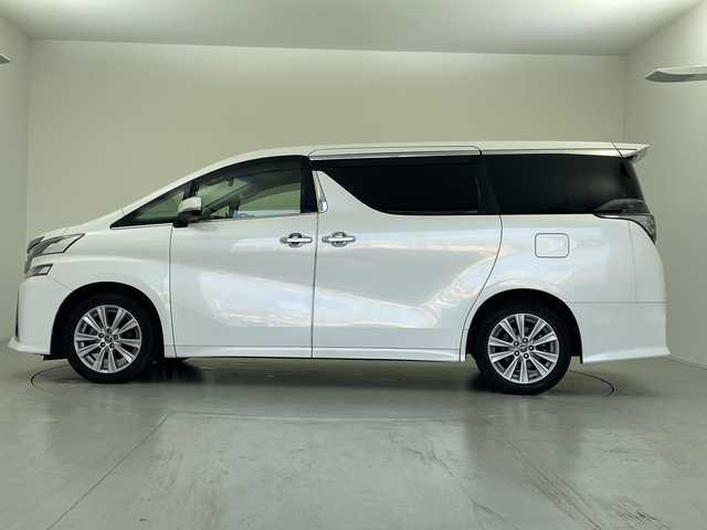 トヨタ ヴェルファイア Z 愛知県 2017(平29)年 4.4万km ホワイトパールクリスタルシャイン 純正9型ナビ/・Bluetooth/・CD/DVD/・フルセグテレビ/・SD音楽録音/純正フリップダウンモニター/全方位モニター/両側パワースライドドア/衝突軽減ブレーキ/レーンキープアシスト/オートマチックハイビーム/前後コーナーセンサー/レーダークルーズコントロール/スマートキー/前方ドライブレコーダー/ビルトインETC/LEDヘッドライト