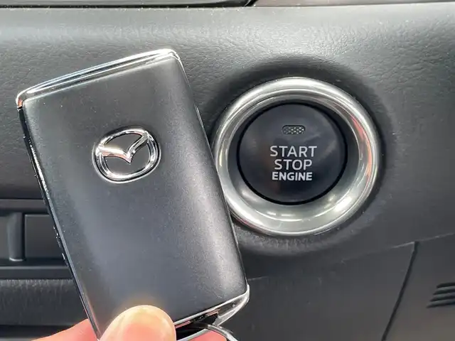 マツダ ＣＸ－５ XD フィールドジャーニー 岩手県 2022(令4)年 7.1万km マシーングレープレミアムM 純正ナビ　全周囲Ｃ　ヘッドアップディスプレイ　ＢＳＭ　前後ドラレコ　メモリ付電動ハーフレザーシート　シートヒーター　ステアヒーター　レーダークルーズ　ＥＴＣ　電動リアゲート　フォグランプ　スマートキー