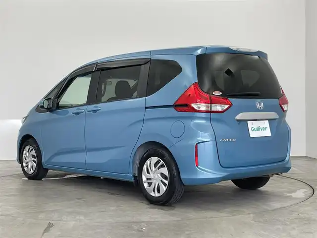 ホンダ フリード 埼玉県 2018(平30)年 0.7万km 青 純正ナビ（7インチ）/→Bluetooth、CD、DVD、AM、FM、ipod/ホンダセンシング/両側パワースライドドア/オートライト/ビルトインETC/アダクティブクルーズコントロール/ドライブレコーダー（前方のみ）/バックカメラ/LEDヘッドライト/純正フロアマット