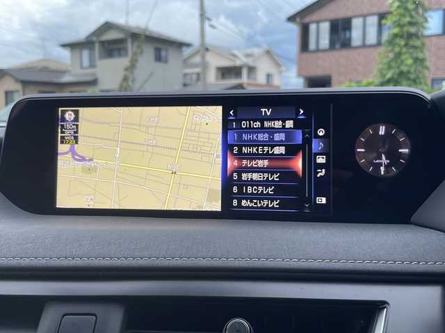 レクサス ＵＸ 250h バージョンC 岩手県 2020(令2)年 8.9万km マダーレッド ナビ　フルセグ　バックＣ　ヘッドアップディスプレイ　ＢＳＭ　レーダークルーズ　ビルトインＥＴＣ２．０　ドラレコ　メモリ付電動合成皮革シート　シートヒーター　ステアヒーター　Ｑｉワイヤレス充電