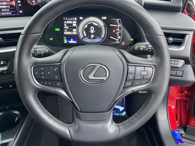レクサス ＵＸ 250h バージョンC 岩手県 2020(令2)年 8.9万km マダーレッド ナビ　フルセグ　バックＣ　ヘッドアップディスプレイ　ＢＳＭ　レーダークルーズ　ビルトインＥＴＣ２．０　ドラレコ　メモリ付電動合成皮革シート　シートヒーター　ステアヒーター　Ｑｉワイヤレス充電