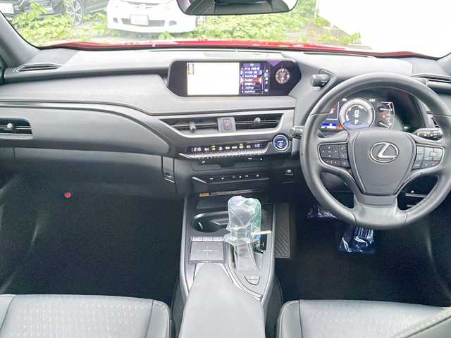 レクサス ＵＸ 250h バージョンC 岩手県 2020(令2)年 8.9万km マダーレッド ナビ　フルセグ　バックＣ　ヘッドアップディスプレイ　ＢＳＭ　レーダークルーズ　ビルトインＥＴＣ２．０　ドラレコ　メモリ付電動合成皮革シート　シートヒーター　ステアヒーター　Ｑｉワイヤレス充電