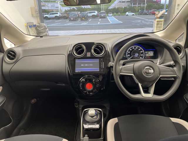 日産 ノート e－パワー X 愛知県 2019(令1)年 2.5万km スーパーブラック エマージェンシーブレーキ/踏み間違えブレーキ/SDナビ/フルセグ/ドライブレコーダー/コーナーセンサー/ETC/スマートキー/プッシュスタート