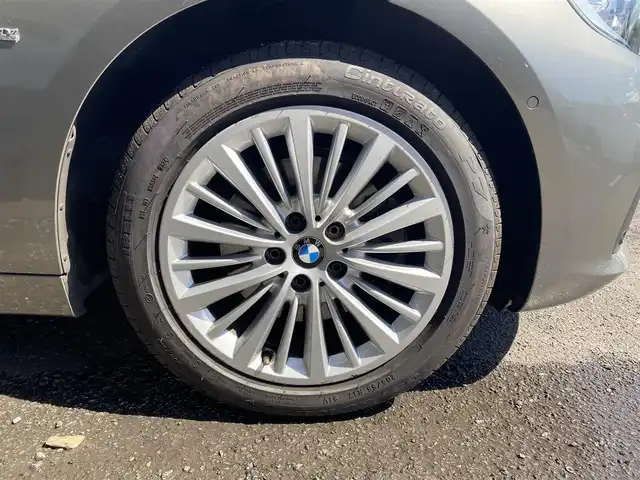 ＢＭＷ ２１８ｄ グランツアラー ラグジュアリー 福岡県 2017(平29)年 4.6万km プラチナシルバー ・純正ナビ/BT/USB/AUX/・黒革シート/シートヒーター/・ドライブレコーダー/・ETC/・純正17AW/・LEDライト/・保証書/・取扱説明書/・スペアキー/・パワーバックドア/・フルフラットシート