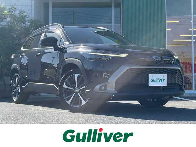 トヨタ カローラ クロス ハイブリッド S 岡山県 2022(令4)年 3.3万km スパークリングブラックパールクリスタルシャイン 純正9インチディスプレイオーディオ/AM、FM、Bluetooth、AppleCarplay/AndroidAuto、フルセグTV、CD、DVD/バックカメラ/ビルトインETC/前後ドライブレコーダー　ZDR016/トヨタセーフティセンス/・プリクラッシュセーフティ/・オートマチックハイビーム/・ロードサインアシスト/・レーントレーシングアシスト/・レーダークルーズコントロール/・先行車発進告知機能/・ブラインドスポットモニター/・パーキングサポートブレーキ/ブレーキホールド/電動パーキングブレーキ