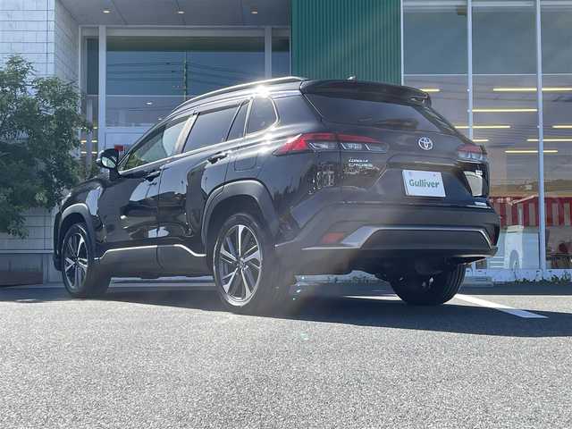 トヨタ カローラ クロス ハイブリッド S 岡山県 2022(令4)年 3.3万km スパークリングブラックパールクリスタルシャイン 純正9インチディスプレイオーディオ/AM、FM、Bluetooth、AppleCarplay/AndroidAuto、フルセグTV、CD、DVD/バックカメラ/ビルトインETC/前後ドライブレコーダー　ZDR016/トヨタセーフティセンス/・プリクラッシュセーフティ/・オートマチックハイビーム/・ロードサインアシスト/・レーントレーシングアシスト/・レーダークルーズコントロール/・先行車発進告知機能/・ブラインドスポットモニター/・パーキングサポートブレーキ/ブレーキホールド/電動パーキングブレーキ