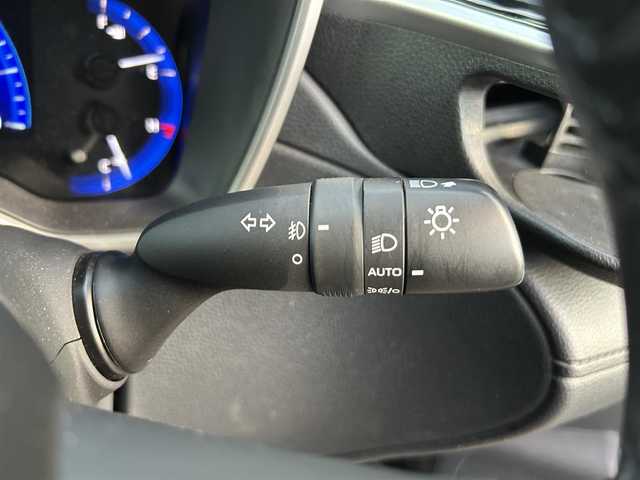 トヨタ カローラ クロス ハイブリッド S 岡山県 2022(令4)年 3.3万km スパークリングブラックパールクリスタルシャイン 純正9インチディスプレイオーディオ/AM、FM、Bluetooth、AppleCarplay/AndroidAuto、フルセグTV、CD、DVD/バックカメラ/ビルトインETC/前後ドライブレコーダー　ZDR016/トヨタセーフティセンス/・プリクラッシュセーフティ/・オートマチックハイビーム/・ロードサインアシスト/・レーントレーシングアシスト/・レーダークルーズコントロール/・先行車発進告知機能/・ブラインドスポットモニター/・パーキングサポートブレーキ/ブレーキホールド/電動パーキングブレーキ