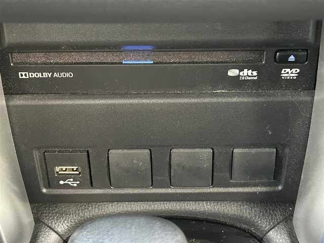 トヨタ カローラ クロス ハイブリッド S 岡山県 2022(令4)年 3.3万km スパークリングブラックパールクリスタルシャイン 純正9インチディスプレイオーディオ/AM、FM、Bluetooth、AppleCarplay/AndroidAuto、フルセグTV、CD、DVD/バックカメラ/ビルトインETC/前後ドライブレコーダー　ZDR016/トヨタセーフティセンス/・プリクラッシュセーフティ/・オートマチックハイビーム/・ロードサインアシスト/・レーントレーシングアシスト/・レーダークルーズコントロール/・先行車発進告知機能/・ブラインドスポットモニター/・パーキングサポートブレーキ/ブレーキホールド/電動パーキングブレーキ