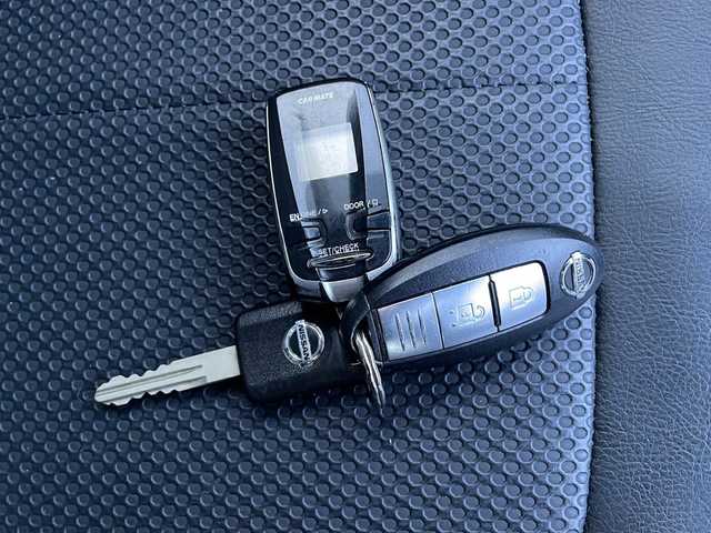 日産 エクストレイル 20Xtt 道東・釧路十勝 2013(平25)年 13.8万km ナイトベールパープル 4WD/社外メモリナビ　/(フルセグＴＶ/ＤＶＤ再生/Ｂｌｕｅｔｏｏｔｈ接続)/ＥＴＣ　/バックカメラ　/全席シートヒーター　/クルーズコントロール/横滑り防止装置　/スマートキー　/プッシュスタート　/純正ＨＩＤヘッドライト/純正18インチアルミホイール　/純正フロアマット