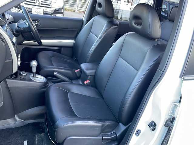 日産 エクストレイル 20Xtt 道東・釧路十勝 2013(平25)年 13.8万km ナイトベールパープル 4WD/社外メモリナビ　/(フルセグＴＶ/ＤＶＤ再生/Ｂｌｕｅｔｏｏｔｈ接続)/ＥＴＣ　/バックカメラ　/全席シートヒーター　/クルーズコントロール/横滑り防止装置　/スマートキー　/プッシュスタート　/純正ＨＩＤヘッドライト/純正18インチアルミホイール　/純正フロアマット