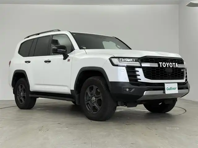 トヨタ ランドクルーザー GRスポーツ 愛知県 2022(令4)年 4.8万km プレシャスホワイトパール 純正12.3型JBLナビ（フルセグ、CD、DVD、Bluetooth、AppleCarplay）/全方位カメラ/サンルーフ/エアシート、シートヒーター（全席）/ハンドルヒーター/HUD/BSM/ACC/全方位ドラレコ/ルーフレール/社外セキュリティー/パワーバックドア/パワーシート（D+N）/ETC2.0/電子パーキング/オートホールド/衝突軽減ブレーキ/レーンキープアシスト/オートハイビーム/コーナーセンサー（前後）/スマートキー/LEDヘッドライト