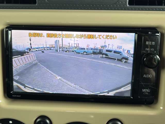 トヨタ ＦＪクルーザー カラーパッケージ 静岡県 2016(平28)年 5.9万km ベージュ/ホワイト 純正ナビ/・AM/・FM/・CD/DVD/・SD録音/・フルセグTV/・Bluetooth/主要装備/・ＥＴＣ/・バックカメラ/・クルーズコントロール/・アクティブトラクションコントロール/・マニュアルエアコン/・コーナーセンサー/・横滑り防止装置/・フロントガード/・１７インチ社外アルミ/・リアフォグランプ/・シートカバー取付/・サイドカーテンエアバッグ/・ルーフキャリア/・ホワイトレタータイヤ