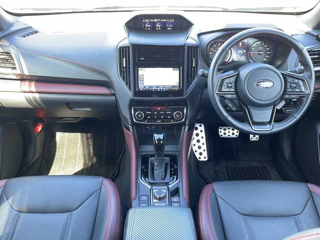 スバル フォレスター STIスポーツ 三重県 2023(令5)年 1.8万km クリスタルブラックシリカ メーカーオプション/・パワーバックドア/アイサイトコアテクノロジー/・プリクラッシュブレーキ/・後退時ブレーキアシスト/・AT誤発進抑制機能/・AT誤後進抑制制御/・ツーリングアシスト/・全車速追従機能付クルーズコントロール/・定速クルーズコントロール/・車線逸脱抑制/車線逸脱警報/・ふらつき警報/・先行車発進お知らせ機能/・緊急時プリクラッシュステアリング/アイサイトセーフティプラス(運転支援)/・スバルリアビークルディクション/・アダプティブドライビングビーム/アイサイトセーフティプラス(視界拡張)/・フロントビューモニター/・スマートリアビューミラー/1オーナー/4WD/ターボ/純正SDナビ/フルセグTV/【CD/DVD/SD/Bluetooth/USB】/フロント/サイド/バックカメラ/ETC/ドライブレコーダー/パドルシフト/ワイヤレス充電/レザーシート/D/N席パワーシート/全席シートヒーター/ステアリングヒーター/オートライト/ステアリング連動LEDヘッドランプ/LEDフロントフォグランプ/225/55R18インチ純正AW/プッシュスタート/スマートキー/スペアキー/フロアマット