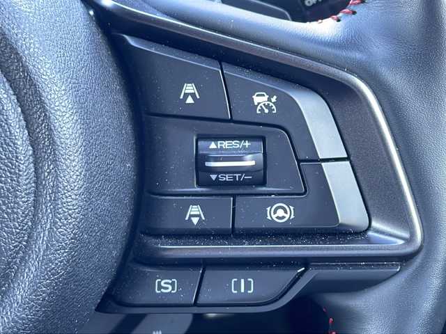 スバル フォレスター STIスポーツ 三重県 2023(令5)年 1.8万km クリスタルブラックシリカ メーカーオプション/・パワーバックドア/アイサイトコアテクノロジー/・プリクラッシュブレーキ/・後退時ブレーキアシスト/・AT誤発進抑制機能/・AT誤後進抑制制御/・ツーリングアシスト/・全車速追従機能付クルーズコントロール/・定速クルーズコントロール/・車線逸脱抑制/車線逸脱警報/・ふらつき警報/・先行車発進お知らせ機能/・緊急時プリクラッシュステアリング/アイサイトセーフティプラス(運転支援)/・スバルリアビークルディクション/・アダプティブドライビングビーム/アイサイトセーフティプラス(視界拡張)/・フロントビューモニター/・スマートリアビューミラー/1オーナー/4WD/ターボ/純正SDナビ/フルセグTV/【CD/DVD/SD/Bluetooth/USB】/フロント/サイド/バックカメラ/ETC/ドライブレコーダー/パドルシフト/ワイヤレス充電/レザーシート/D/N席パワーシート/全席シートヒーター/ステアリングヒーター/オートライト/ステアリング連動LEDヘッドランプ/LEDフロントフォグランプ/225/55R18インチ純正AW/プッシュスタート/スマートキー/スペアキー/フロアマット