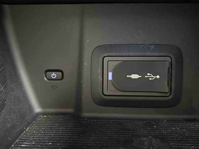 トヨタ ハリアー ハイブリッド Z 岐阜県 2020(令2)年 3.3万km プレシャスブラックパール 登録時走行距離32221km/モデリスタエアロ/純正ディスプレイオーディオ/フルセグTV・Bluetooth/JBLプレミアムサウンド/デジタルインナーミラー/パノラミックビューモニター/ハーフレザーシート/ETC/ブラインドスポットモニター/レーダークルーズコントロール/レーンキープアシスト/パワーバックドア/コーナーセンサー/LEDヘッドライト/オートライト/オートハイビーム/純正アルミホイール/ドアバイザー/スマートキー/純正フロアマット