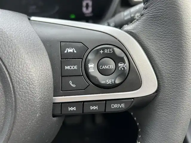 トヨタ ライズ Z 静岡県 2022(令4)年 4万km ナチュラルベージュマイカM 純正ディスプレイオーディオ/　（Bluetooth/AppleCarPlay/AndroidAuto）/フルセグTV/バックカメラ/スマートアシスト/プリクラッシュセーフティ/レーダークルーズコントロール/レーンキープアシスト/横滑り防止装置/前後コーナーセンサー/前席シートヒーター/ブラインドスポットモニター/ビルトインETC/社外前後ドライブレコーダー/プッシュスタート/スマートキー/スペアキー×１/LEDヘッドライト/純正フロアマット/純正17インチアルミホイール/保証書/取扱説明書