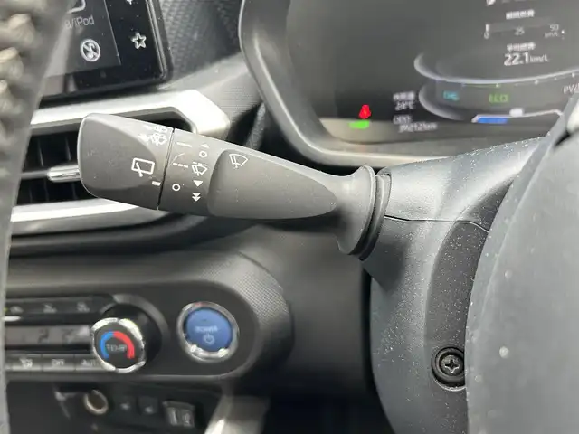トヨタ ライズ Z 静岡県 2022(令4)年 4万km ナチュラルベージュマイカM 純正ディスプレイオーディオ/　（Bluetooth/AppleCarPlay/AndroidAuto）/フルセグTV/バックカメラ/スマートアシスト/プリクラッシュセーフティ/レーダークルーズコントロール/レーンキープアシスト/横滑り防止装置/前後コーナーセンサー/前席シートヒーター/ブラインドスポットモニター/ビルトインETC/社外前後ドライブレコーダー/プッシュスタート/スマートキー/スペアキー×１/LEDヘッドライト/純正フロアマット/純正17インチアルミホイール/保証書/取扱説明書