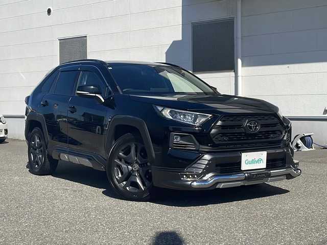 トヨタ ＲＡＶ４ アドベンチャー 福井県 2022(令4)年 2.1万km アティチュードブラックマイカ 登録時走行距離２０４７９ｋｍ/パノラマルーフ/純正ディスプレイオーディオ/JAOSエアロ/（フロント/サイド/リア）/プリクラッシュセーフティ/レーンキープアシスト/アダプティブクルーズコントロール/ブラインドスポットモニター/デジタルインナーミラー/D席パワーシート/（シートメモリ付き）/シートヒーター/エアーシート/ハーフレザーシート/オートトラミラー/オートハイビーム/オートライト/純正１９インチアルミホイール/クリアランスソナー/ルーフレール/LEDヘッドライト/LEDフォグランプ/ステリングヒーター/USBポート/ドライブレコーダー/プッシュスタート/スマートキー/保証書/取扱説明書