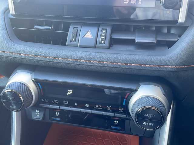 トヨタ ＲＡＶ４ アドベンチャー 福井県 2022(令4)年 2.1万km アティチュードブラックマイカ 登録時走行距離２０４７９ｋｍ/パノラマルーフ/純正ディスプレイオーディオ/JAOSエアロ/（フロント/サイド/リア）/プリクラッシュセーフティ/レーンキープアシスト/アダプティブクルーズコントロール/ブラインドスポットモニター/デジタルインナーミラー/D席パワーシート/（シートメモリ付き）/シートヒーター/エアーシート/ハーフレザーシート/オートトラミラー/オートハイビーム/オートライト/純正１９インチアルミホイール/クリアランスソナー/ルーフレール/LEDヘッドライト/LEDフォグランプ/ステリングヒーター/USBポート/ドライブレコーダー/プッシュスタート/スマートキー/保証書/取扱説明書