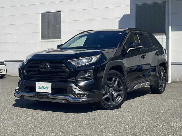 トヨタ ＲＡＶ４ アドベンチャー 福井県 2022(令4)年 2.1万km アティチュードブラックマイカ 登録時走行距離２０４７９ｋｍ/パノラマルーフ/純正ディスプレイオーディオ/JAOSエアロ/（フロント/サイド/リア）/プリクラッシュセーフティ/レーンキープアシスト/アダプティブクルーズコントロール/ブラインドスポットモニター/デジタルインナーミラー/D席パワーシート/（シートメモリ付き）/シートヒーター/エアーシート/ハーフレザーシート/オートトラミラー/オートハイビーム/オートライト/純正１９インチアルミホイール/クリアランスソナー/ルーフレール/LEDヘッドライト/LEDフォグランプ/ステリングヒーター/USBポート/ドライブレコーダー/プッシュスタート/スマートキー/保証書/取扱説明書