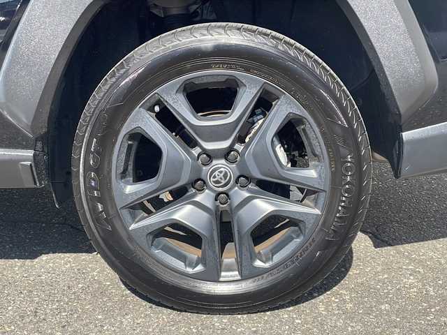 トヨタ ＲＡＶ４ アドベンチャー 福井県 2022(令4)年 2.1万km アティチュードブラックマイカ 登録時走行距離２０４７９ｋｍ/パノラマルーフ/純正ディスプレイオーディオ/JAOSエアロ/（フロント/サイド/リア）/プリクラッシュセーフティ/レーンキープアシスト/アダプティブクルーズコントロール/ブラインドスポットモニター/デジタルインナーミラー/D席パワーシート/（シートメモリ付き）/シートヒーター/エアーシート/ハーフレザーシート/オートトラミラー/オートハイビーム/オートライト/純正１９インチアルミホイール/クリアランスソナー/ルーフレール/LEDヘッドライト/LEDフォグランプ/ステリングヒーター/USBポート/ドライブレコーダー/プッシュスタート/スマートキー/保証書/取扱説明書