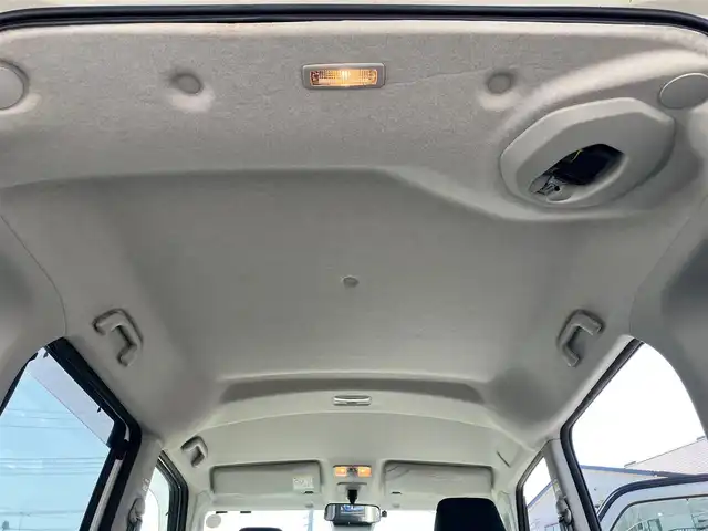 トヨタ ルーミー カスタムG 静岡県 2020(令2)年 5.1万km パールホワイトⅢ 純正ナビ(Cd/DVD/BT/フルセグ)/全方位カメラ/ETC2.0/D席N席シートヒーター/エンジンスタートボタン/両側パワースライドドア/パワーステアリング/パワーウィンドウ/アイドリングストップ/オートエアコン/スマートキー/スペアキー１本/クルーズコントロール/純正フロアマット/ウォークスルー/布シート/純正アルミホイール/ABS/横滑り防止装置/コーナーセンサー前後/レーンキープアシスト/オートライト/オートマチックハイビーム/LEDヘッドライト/Wエアバッグ/衝突軽減システム