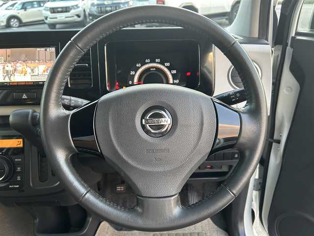 日産 モコ X 愛媛県 2014(平26)年 4.2万km スノーパールホワイト 純正7型ナビ【MM314D-A】/CD/DVD/Bluetooth/ワンセグTV/バックカメラ/ビルトインETC/プッシュスタート/電動格納ミラー/フロアマット/ドアバイザー/アイドリングストップ