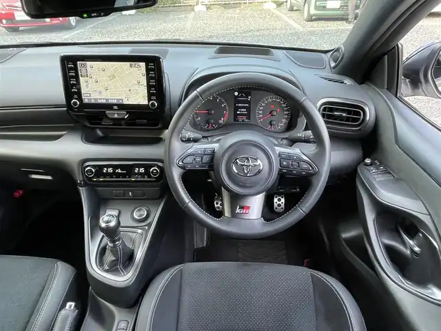 トヨタ ＧＲヤリス RZ ハイパフォーマンス 埼玉県 2023(令5)年 0.8万km プラチナホワイトパールマイカ