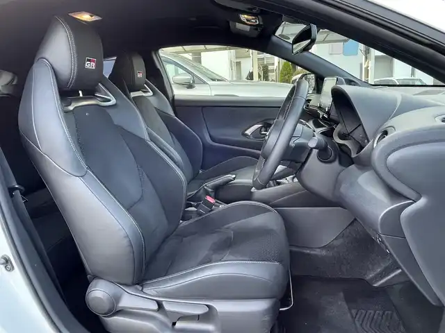 トヨタ ＧＲヤリス RZ ハイパフォーマンス 埼玉県 2023(令5)年 0.8万km プラチナホワイトパールマイカ