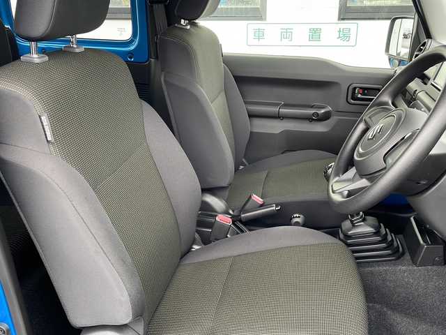 スズキ ジムニー XL 山口県 2023(令5)年 1万km ブリスクブルーM ワンオーナー/社外ナビ【CN-HE02WD】/・フルセグテレビ/・Bluetooth/・AM/FM/CD/DVD/スズキセーフティサポート/・デュアルセンサーブレーキサポート/・車線逸脱警報機能/・ふらつき警報機能/・標識認識機能/・ハイビームアシスト/・先行車発進お知らせ機能/D/N席シートヒーター/スマートキー/プッシュスタート/スペアキー/純正フロアマット/アイドリングストップ/ミラーヒーター/純正16インチAW