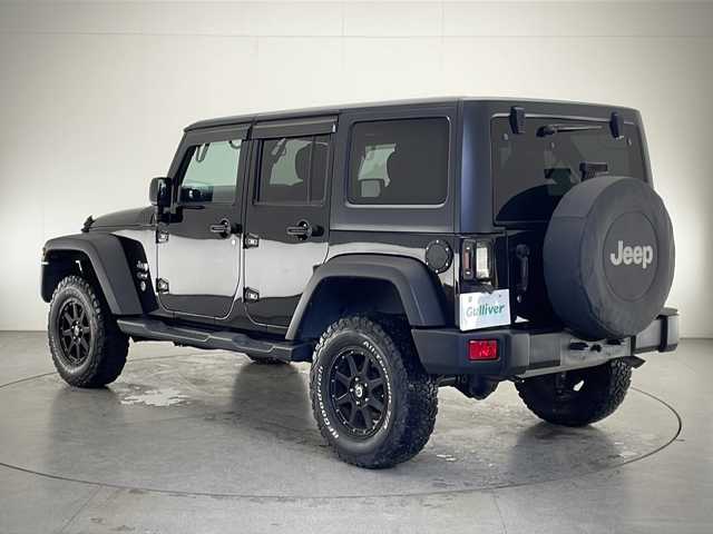 クライスラー・ジープ ジープ ラングラー アンリミテッド スポーツ 宮崎県 2016(平28)年 7.8万km ブラック ４ＷＤ　/社外ナビ　/フルセグＴＶ/Ｂｌｕｅｔｏｏｔｈ/ＦＭ／ＡＭ/ＤＶＤ　/バックカメラ /サイドカメラ /スペアキー　/ハンドルリモコン　/横滑り防止機能　/ダウンヒルアシストコントロール/ＥＴＣ