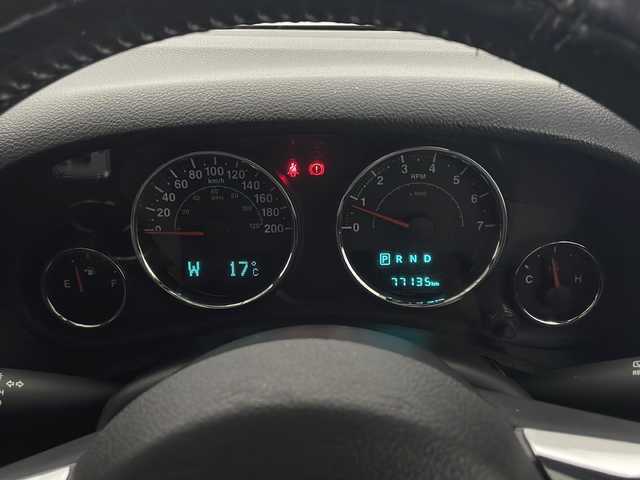 クライスラー・ジープ ジープ ラングラー アンリミテッド スポーツ 宮崎県 2016(平28)年 7.8万km ブラック ４ＷＤ　/社外ナビ　/フルセグＴＶ/Ｂｌｕｅｔｏｏｔｈ/ＦＭ／ＡＭ/ＤＶＤ　/バックカメラ /サイドカメラ /スペアキー　/ハンドルリモコン　/横滑り防止機能　/ダウンヒルアシストコントロール/ＥＴＣ