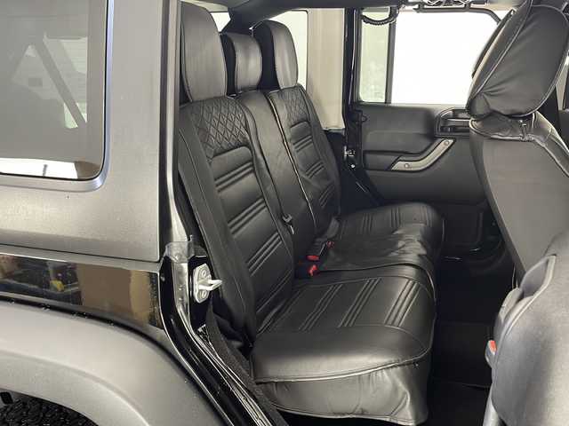 クライスラー・ジープ ジープ ラングラー アンリミテッド スポーツ 宮崎県 2016(平28)年 7.8万km ブラック ４ＷＤ　/社外ナビ　/フルセグＴＶ/Ｂｌｕｅｔｏｏｔｈ/ＦＭ／ＡＭ/ＤＶＤ　/バックカメラ /サイドカメラ /スペアキー　/ハンドルリモコン　/横滑り防止機能　/ダウンヒルアシストコントロール/ＥＴＣ