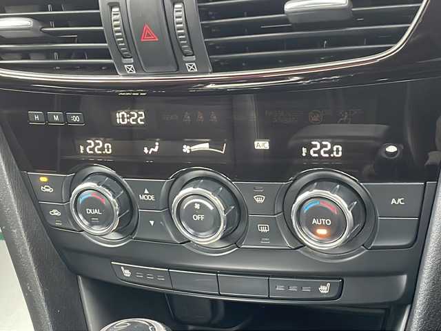 マツダ アテンザ セダン XD Lパッケージ 山形県 2014(平26)年 6.9万km ブルーリフレックスマイカ 禁煙車/スマートブレーキサポート/レーダークルーズコントロール/ブラインドスポットモニター/BOSEサウンド/レザーシート/パワーシート/シートヒーター/純正ナビ(CD.DVD.BT.SD.USB.AUX)/バックカメラ/フルセグ/ドライブレコーダー/パドルシフト/キセノンライト/マツダスピードオルガンペダル/プッシュスタート/スマートキー