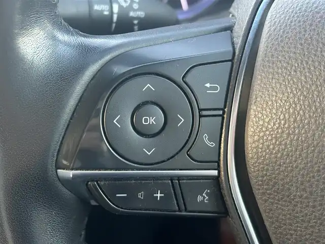 トヨタ クラウン ハイブリッド S 岡山県 2022(令4)年 6万km ブラック 登録時走行距離129301km/ワンオーナー/純正12.3型ナビ/フルセグTV(AM/FM/CD/DVD/Bluetooth)/バックカメラ/ビルトインETC2.0/トヨタセーフティセンス/・ブラインドスポットモニター/・レーダークルーズコントロール/・オートマチックハイビーム/・プリクラッシュセーフティ/・レーンディバーチャーアラート/横滑り防止装置/オートブレーキホールド/D/N席パワーシート/D/N席シートヒーター/ステアリングヒーター/ハーフレザーシート/純正フロアマット/17インチ純正AW