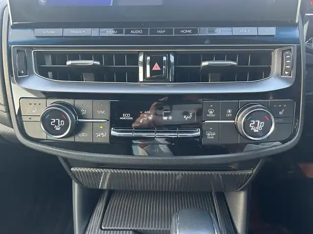 トヨタ クラウン ハイブリッド S 岡山県 2022(令4)年 6万km ブラック 登録時走行距離129301km/ワンオーナー/純正12.3型ナビ/フルセグTV(AM/FM/CD/DVD/Bluetooth)/バックカメラ/ビルトインETC2.0/トヨタセーフティセンス/・ブラインドスポットモニター/・レーダークルーズコントロール/・オートマチックハイビーム/・プリクラッシュセーフティ/・レーンディバーチャーアラート/横滑り防止装置/オートブレーキホールド/D/N席パワーシート/D/N席シートヒーター/ステアリングヒーター/ハーフレザーシート/純正フロアマット/17インチ純正AW