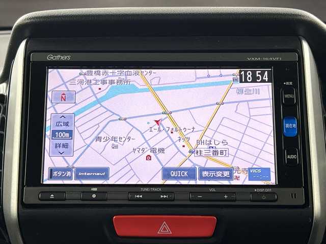 ホンダ Ｎ ＢＯＸ カスタム G ターボ Lパッケージ 愛知県 2015(平27)年 5.6万km ブリティッシュグリーンP 禁煙車/ターボ/純正7インチナビ/（CD/DVD/Bluetooth/フルセグTV/SD)/バックカメラ/ETC/ハーフレザーシート/両側パワースライドドア/パドルシフト/アイドリングストップ/純正15インチアルミホイール/スマートキー/スペアキー1本/プッシュスタート/HIDヘッドライト/フロントフォグライト/純正フロアマット/ベンチシート/チップアップシート/横滑り防止装置