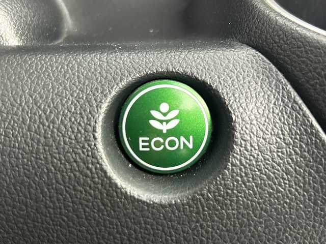 ホンダ Ｎ ＢＯＸ カスタム G ターボ Lパッケージ 愛知県 2015(平27)年 5.6万km ブリティッシュグリーンP 禁煙車/ターボ/純正7インチナビ/（CD/DVD/Bluetooth/フルセグTV/SD)/バックカメラ/ETC/ハーフレザーシート/両側パワースライドドア/パドルシフト/アイドリングストップ/純正15インチアルミホイール/スマートキー/スペアキー1本/プッシュスタート/HIDヘッドライト/フロントフォグライト/純正フロアマット/ベンチシート/チップアップシート/横滑り防止装置