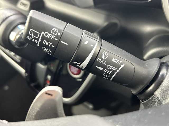 ホンダ Ｎ ＢＯＸ カスタム G ターボ Lパッケージ 愛知県 2015(平27)年 5.6万km ブリティッシュグリーンP 禁煙車/ターボ/純正7インチナビ/（CD/DVD/Bluetooth/フルセグTV/SD)/バックカメラ/ETC/ハーフレザーシート/両側パワースライドドア/パドルシフト/アイドリングストップ/純正15インチアルミホイール/スマートキー/スペアキー1本/プッシュスタート/HIDヘッドライト/フロントフォグライト/純正フロアマット/ベンチシート/チップアップシート/横滑り防止装置