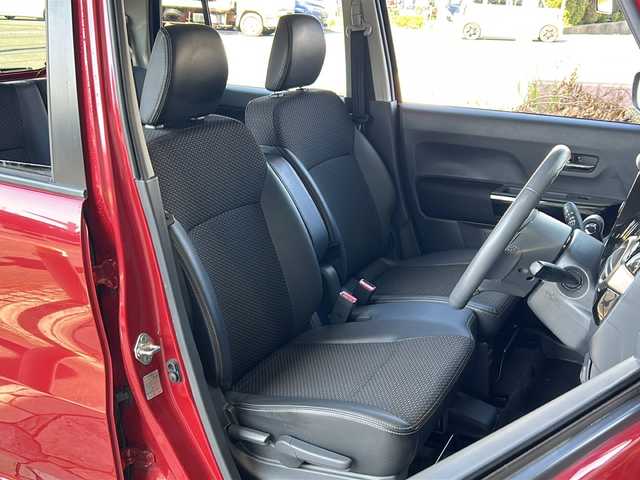 スズキ ハスラー J ブラックインテリアパッケージ 静岡県 2019(令1)年 5.6万km フェニックスレッドパール/ホワイト2トーンルーフ 社外ナビ（AM FM Bluetooth USB iPod SD）/ヒーテッドドアミラー/ハーフレザーシート/D＋N席シートヒーター/デュアルカメラブレーキサポート/純正アルミホイール/純正フロアマット/プッシュスタート/スマートキー/ステアリングリモコン/アイドリングストップ/キノセンヘッドライト/パワーステアリング/パワーウィンドウ