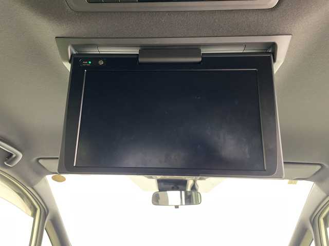 トヨタ ヴォクシー ハイブリッド ZS 煌Ⅱ 埼玉県 2020(令2)年 6.7万km ホワイトパールクリスタルシャイン 純正ナビ/　(Bluetooth/CD/DVD/FM/AM)/純正フリップダウンモニター/フルセグテレビ/バックカメラ/ビルトインETC/運転席・助手席シートヒーター/両側パワースライドドア/クルーズコントロール/衝突被害軽減ブレーキ/車線逸脱警報/クリアランスソナー/オートハイビーム/オートLEDライト/プッシュスタート/純正16インチアルミホイール